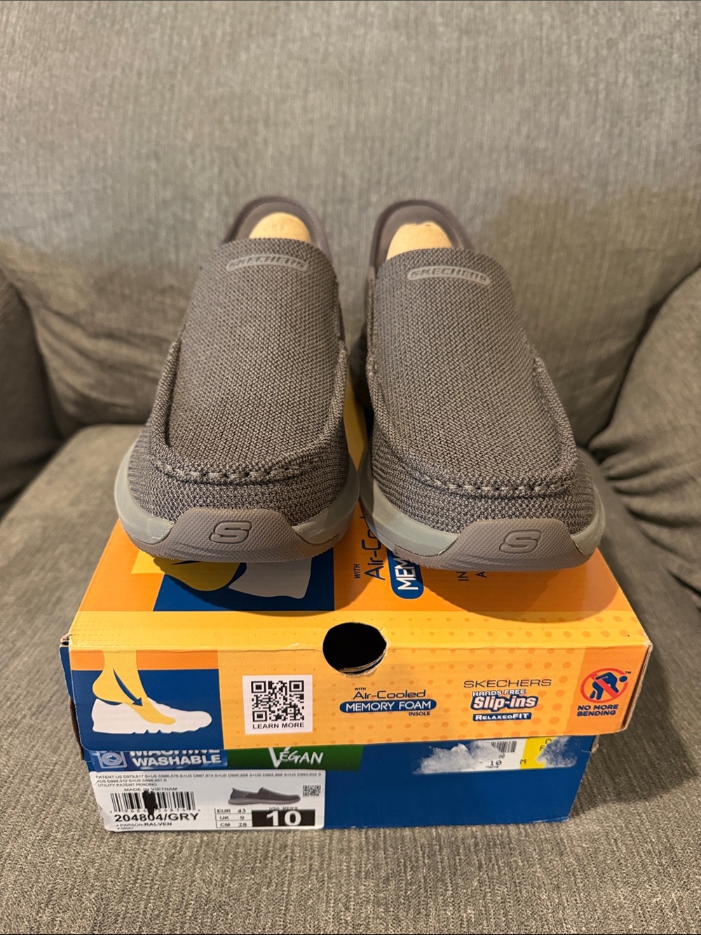 NWT Skechers Men's Slip-On Casual Loafers in Charcoal Gray size 10